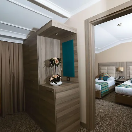 Hotel Insula &