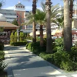 Insula & Hotel 5*